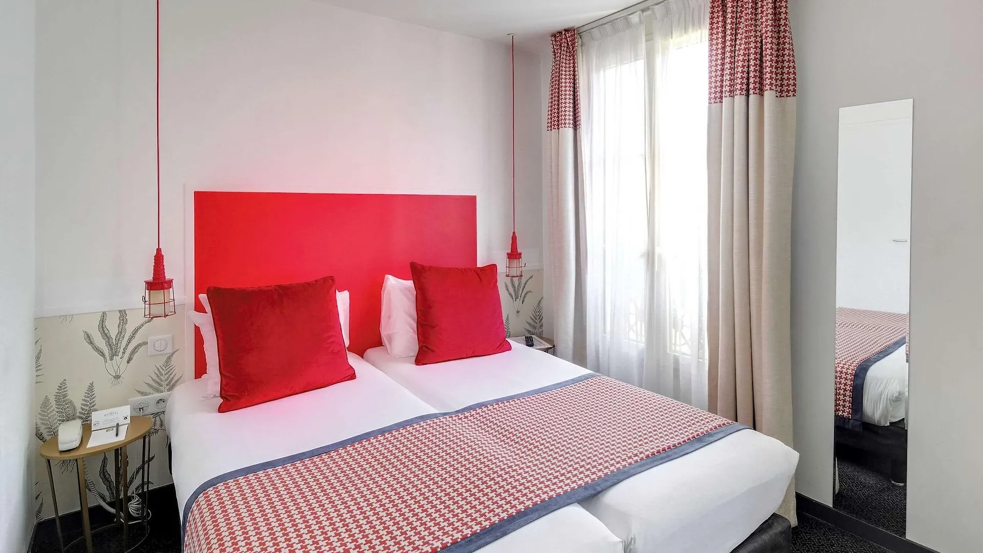 George - Astotel Hotel